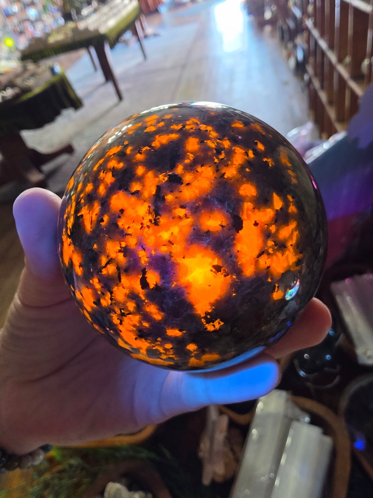 Fluorecent Sodalite Sphere