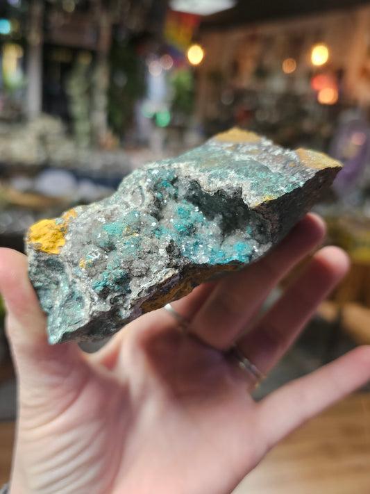 Fluorecent Rosatite and Calcite