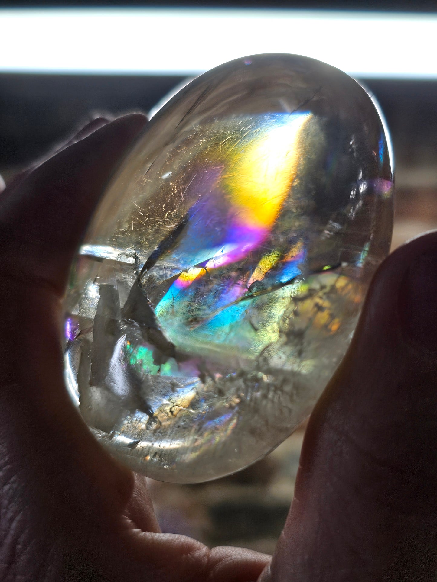 Xl Optical Calcite Palm Stone